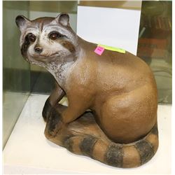 RACOON YARD ORNAMENT
