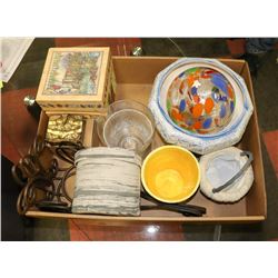 FLAT OF ASSORTED SHOWHOME DECOR