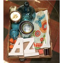 FLAT OF ASSORTED SHOWHOME DECOR