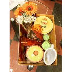 FLAT OF ASSORTED SHOWHOME DECOR