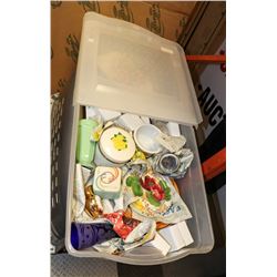 RUBBERMAID STORAGE BIN  WITH ASSORTED ITEMS