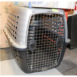 MED DOG CARRIER 27" TALL 34" LONG 22" WIDE