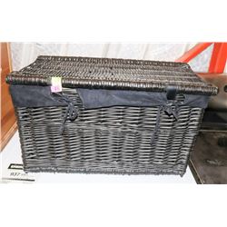 BLACK WICKER CHEST