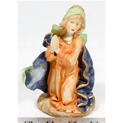 VINTAGE PRAYING GIRL FIGURINE