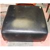 Image 1 : LEATHER OTTOMAN 30 X 30