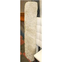 LARGE ROLL OF SHOWHOME SHAG CARPET