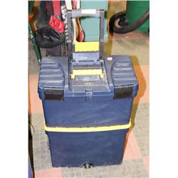 MASTERCRAFT KETER 2 SECTION PORTABLE TOOL BOX