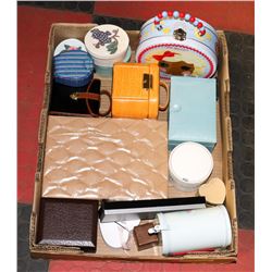 FLAT W/4 TRAVEL JEWELLERY BOXES,