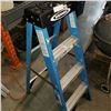 Image 2 : 4FT WERNER FIBER GLASS A-FRAME LADDER