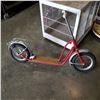 Image 1 : VINTAGE 2 WHEEL SCOOTER