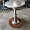 Image 2 : NAPOLEON 3FT PROPANE PATIO HEATER AND STAND