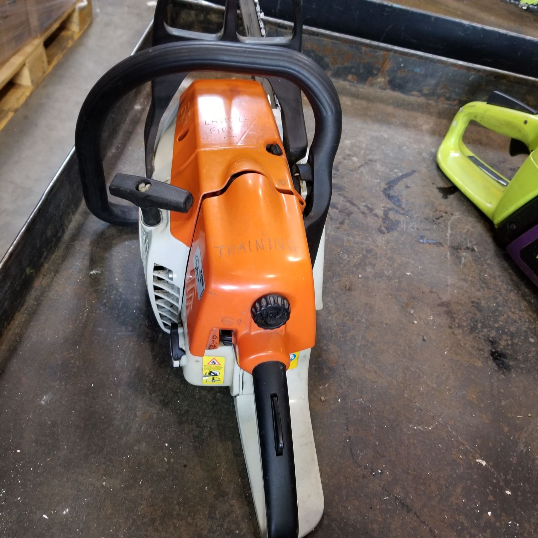 STIHL MS270 GAS CHAINSAW - Big Valley Auction