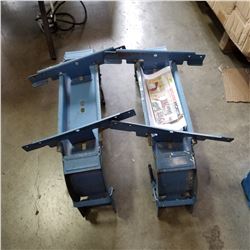 PAIR OF WORK HORSE ADJUSTABLE PLATFORM BRACKETS