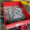 Image 2 : LOT OF ANCHOR AND BOLTS IN RED TRAY