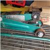 Image 2 : GREEN HYDRAULIC TROLLEY JACK