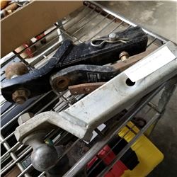 4 TRAILER HITCHES W/ 3 BALLS