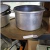 Image 2 : BRASS, PLANTER, LARGE POT, BOWLS, AND STRAINER