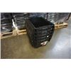 Image 1 : 5 BLACK INTERLOCKING LID STACKING STORAGE TOTES