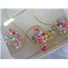 Image 2 : COLOURED RHINESTONE NECKLACE, EARRING SET, AND FLOWER RING
