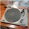 Image 2 : PRO LINEAR MODEL MT-1200 TURNTABLE MADE IN JAPAN