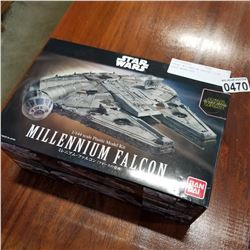 BANDAI MILLENNIUM FALCON 1/144 SCALE MODEL KIT
