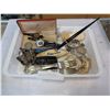 Image 1 : TRAY OF SCRIMSHAW, BELT BUCKLES, AND COLLECTIBLES