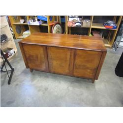VINTAGE OAK BLANKET BOX