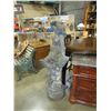 Image 2 : LADY GARDEN FIGURE
