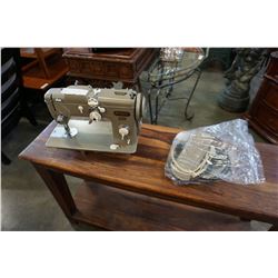 PFAFF 230 AUTOMATIC SEWING MACHINE W/ ATTACHMENT AND PEDAL