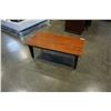 Image 1 : 2-TONE WOOD COFFEE TABLE