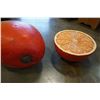 Image 3 : 2 OVERSIZED FRUIT PROPS