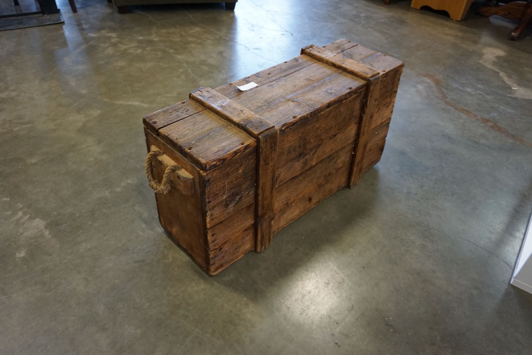 RUSTIC BOX TIN LINED W/ ROPE HANDLES