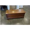 Image 1 : LANE CEDAR CHEST