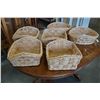 Image 2 : LOT OF WICKER BASKETS