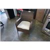 Image 1 : PLASTICIZED WICKER PATIO CHAIR