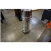 Image 2 : TALL METALLIC TABLE LAMP