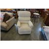 Image 1 : BEIGE LAZY BOY RECLINER