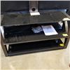 Image 2 : NEW Z LINE 55" 3 IN 1 TV STAND