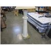 Image 2 : 5FT TALL PILLAR LAMP