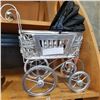 Image 1 : PAINTED DOLL CARRIAGE