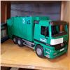 Image 1 : BRUDER RECYCLE TRUCK