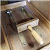 Image 2 : WALL HANGER OAK AND BRASS EXECUTIONERS SWITCH