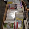 Image 2 : BOX OF SPORTS CARDS