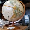 Image 2 : GLOBE MASTER VINTAGE GLOBE