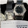 Image 2 : 5 MENS WATCHS ON DISPLAY