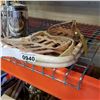 Image 1 : PAIR OF SNOWSHOES