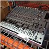 Image 1 : BEHRINGER MX 2642A MIXER
