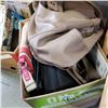 Image 2 : LOT OF DESIGNER PURSES - COACH AND OTHERS, AND BOSE