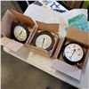 Image 1 : TWO 100 PSI PRESSURE GAUGES AND 3000 PSI PRESSURE GAUGE AND 30000 LB STRAIN GAUGE