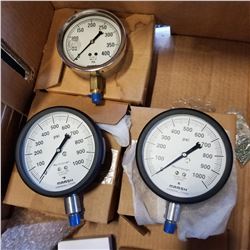 TWO 1000 PSI PRESSURE GAUGES AND 400 PSI GAUGE